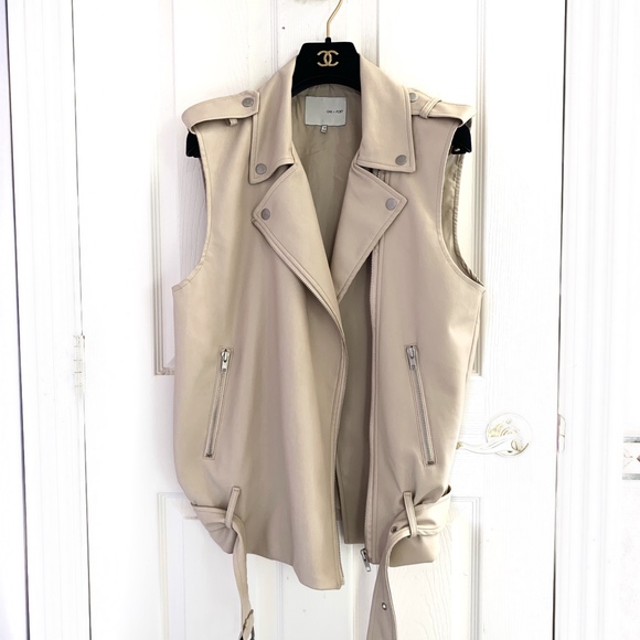 Oak + Fort Jackets & Blazers - 🔥PRICE DROP🔥 Oak + Fort Oversized Vest